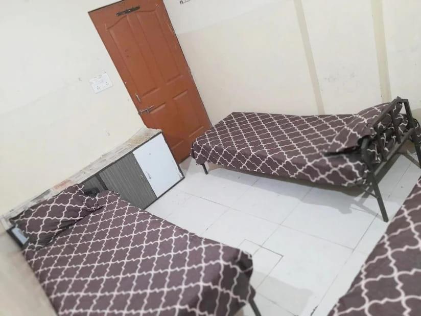 Aashiyana Boys Hostel Ιντόρ Εξωτερικό φωτογραφία